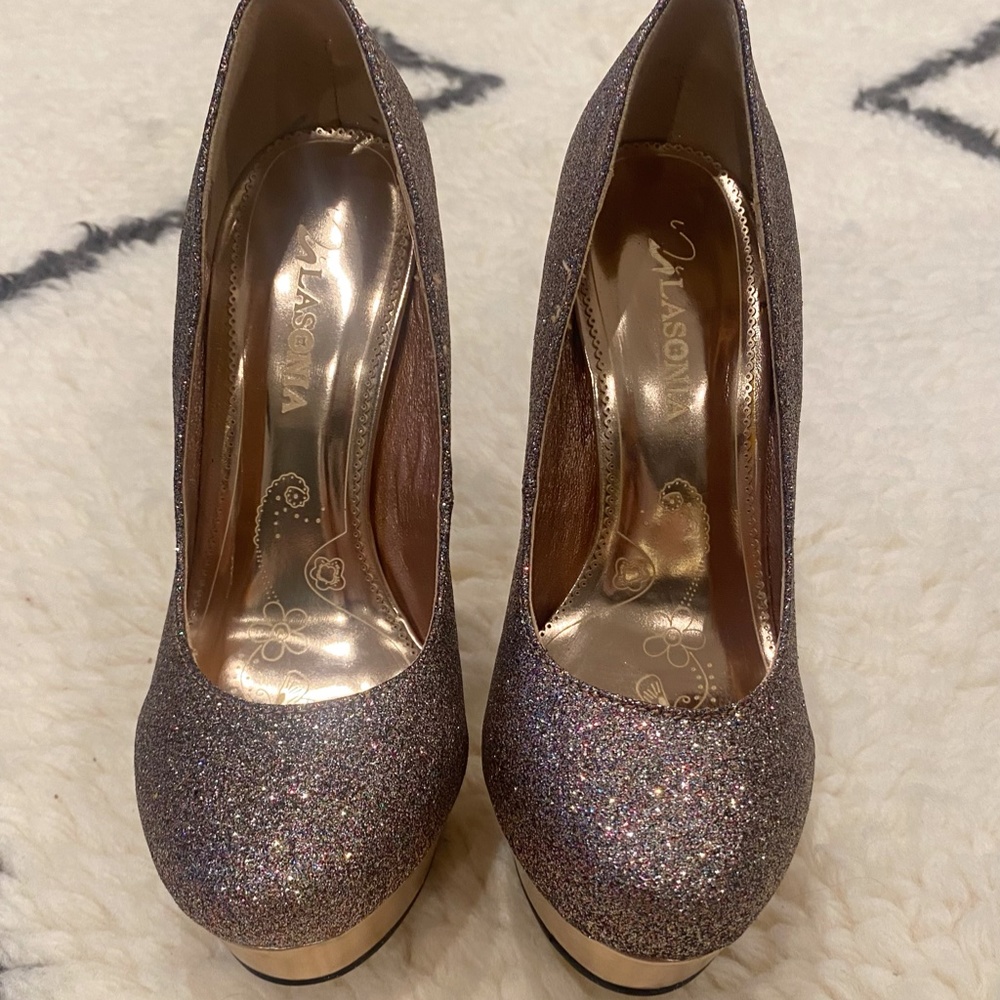 Womens Rose Gold Glitter Pump - Picture 7 of 10